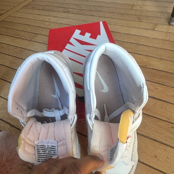 Nike Blazer Mid '77 Womens Size 6 Casual Shoe White Pink Oxford CZ1055-118 - Picture 10 of 12